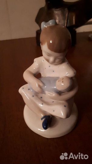 Девочка с куклой лфз