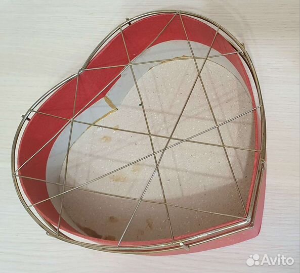 Капсулы от киндер-яиц, коробка упаковочная