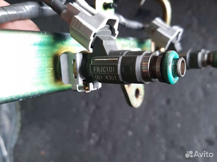 Форсунка топливная Ниссан X treil T30 2.5 QR25