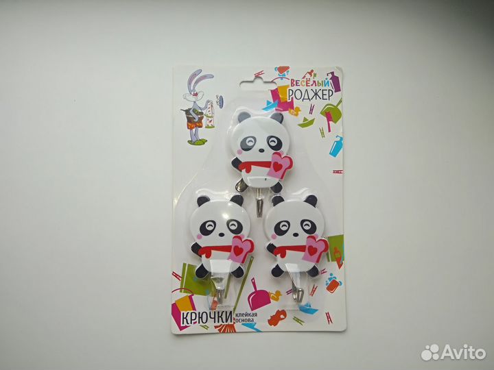 Крючки на клейкой основе Панды