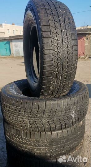 Michelin Latitude X-Ice 255/70 R16