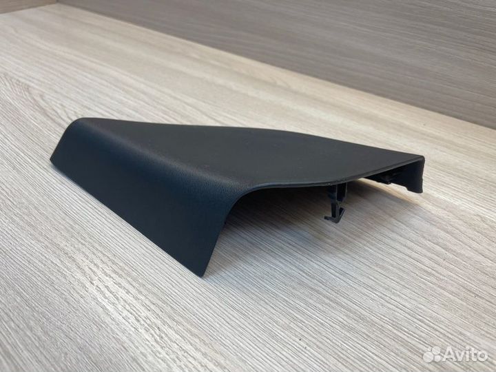 Уголок зеркала передний левый LADA X-Ray