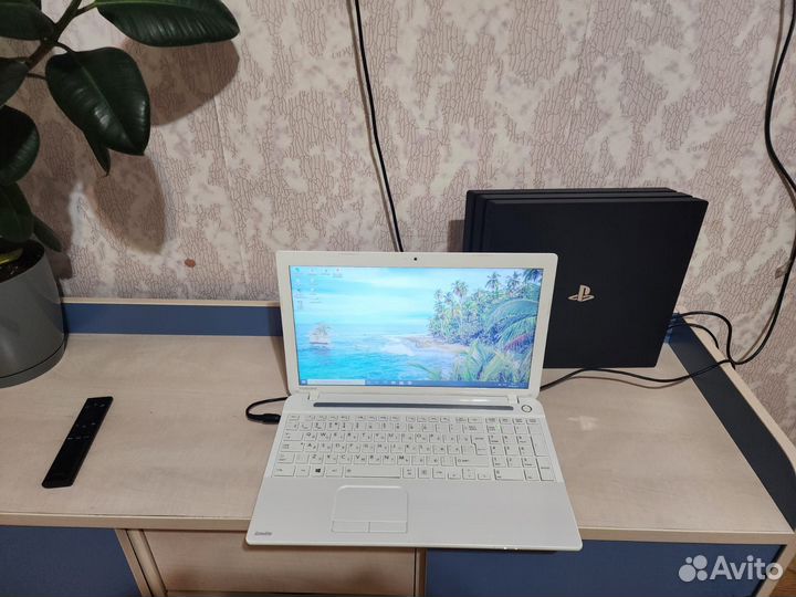 Ноутбук toshiba