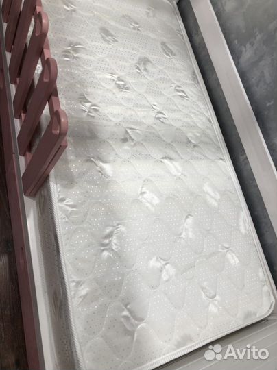 Детская кровать домик