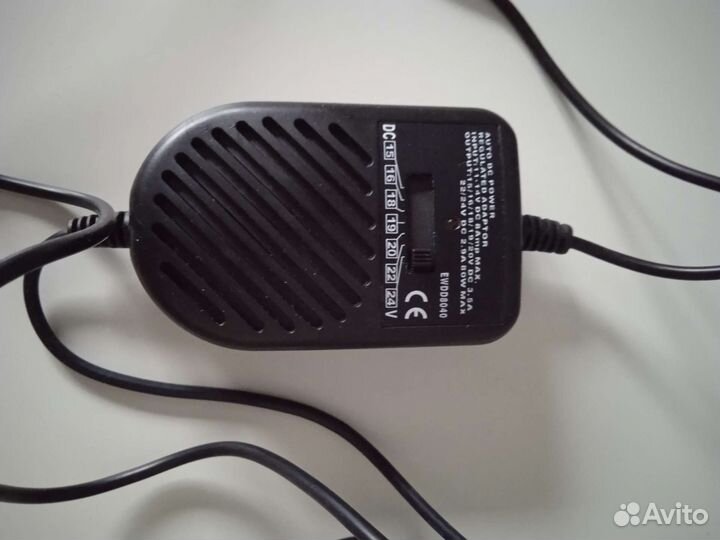 Автомобильное зарядное устройство для ноутбука