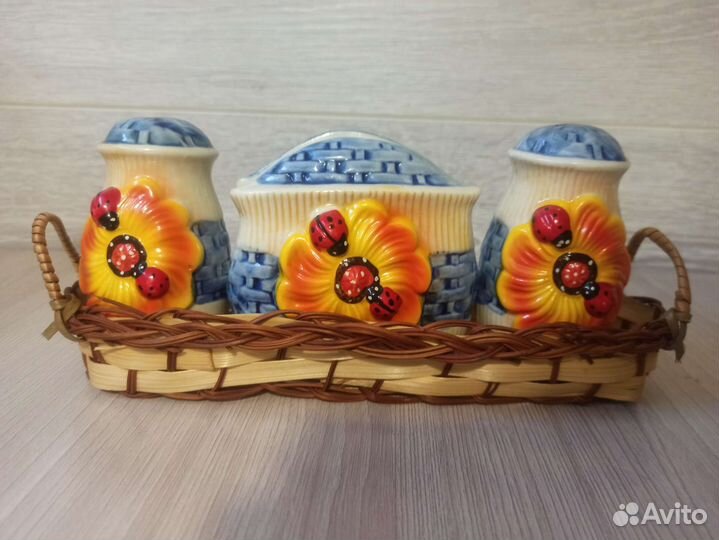 Набор соль перец +салфетница