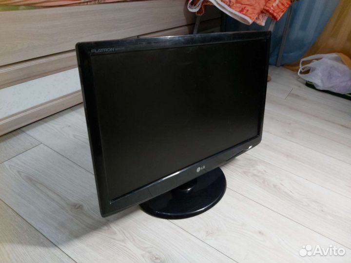 Монитор LG