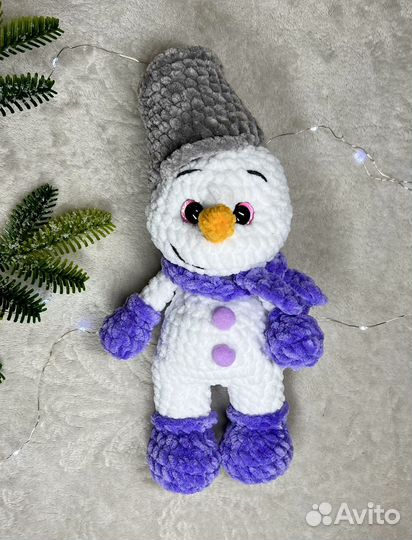Вязаный снеговик ручной работы