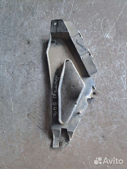 Кронштейн заднего бампера правый BMW E65 E66