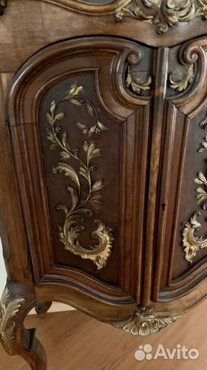 Комод антикварный. Орех