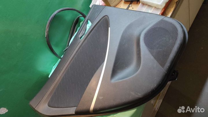 Разбор задней левой двери Соляриc 1