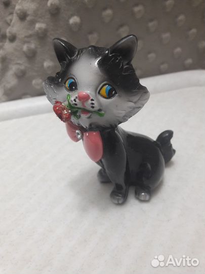 Фигурки котиков фарфор