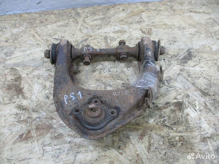 Рычаг верхний правый Мицубиси Паджеро Спорт 1