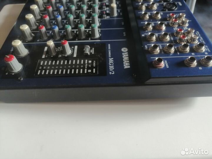 Микшерный пульт yamaha MG 10/2