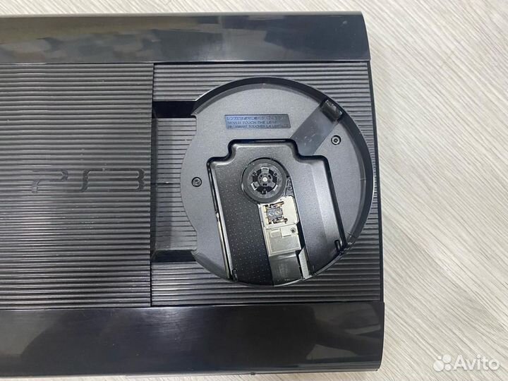 Sony playstation 3 super slim