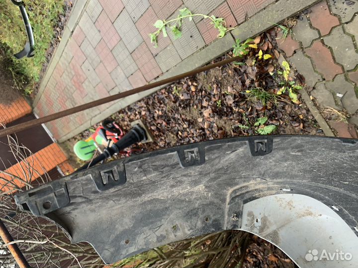 Задний бампер bmw е84