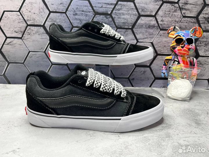 Кроссовки Vans knu skool дутыши черный