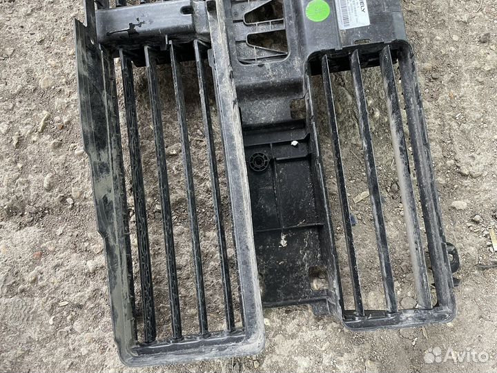 Дефлектор радиатора Geely Tugella Оригинал