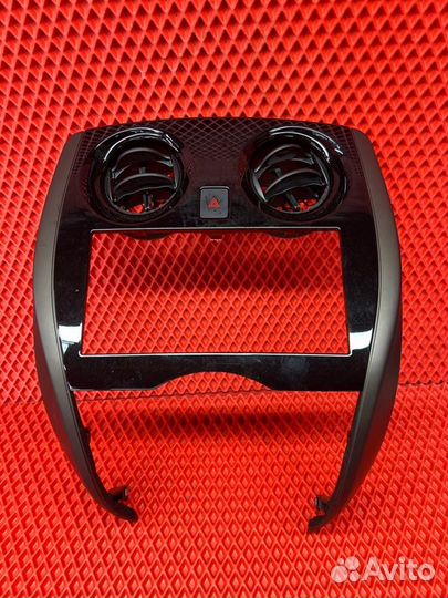 Консоль магнитофона Nissan Note HE12 HR12-EM57