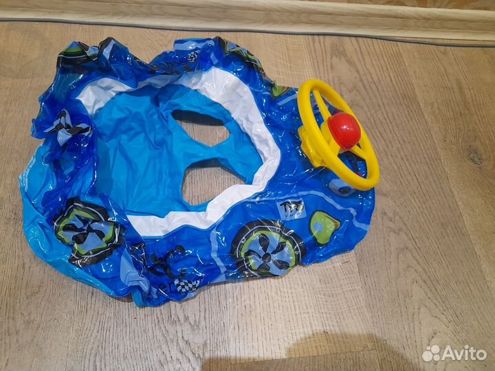 Круг для плавания надувной в виде машинки с рулем