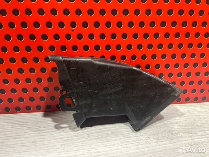 Пластик моторного отсека Bmw 5 G30 2018