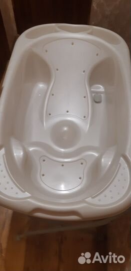 Детская ванночка для купания с подставкой