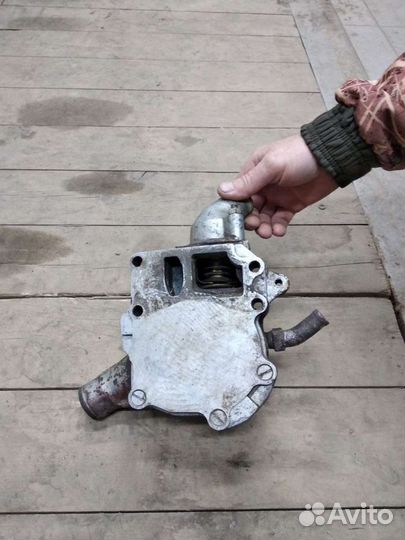 Водяная помпа газ 24 волга