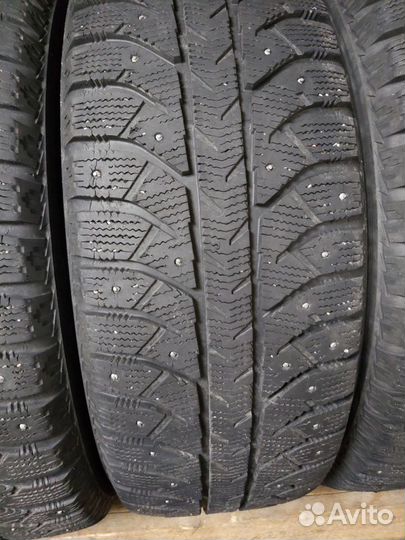 Bridgestone Ice Cruiser 7000 215/60 R17