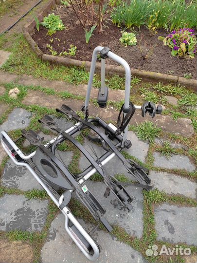 Велобагажник на фаркоп для 3 велосипедов thule