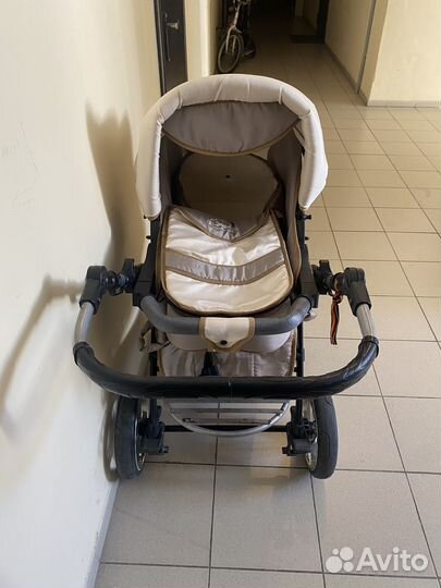 Продаю детскую коляску