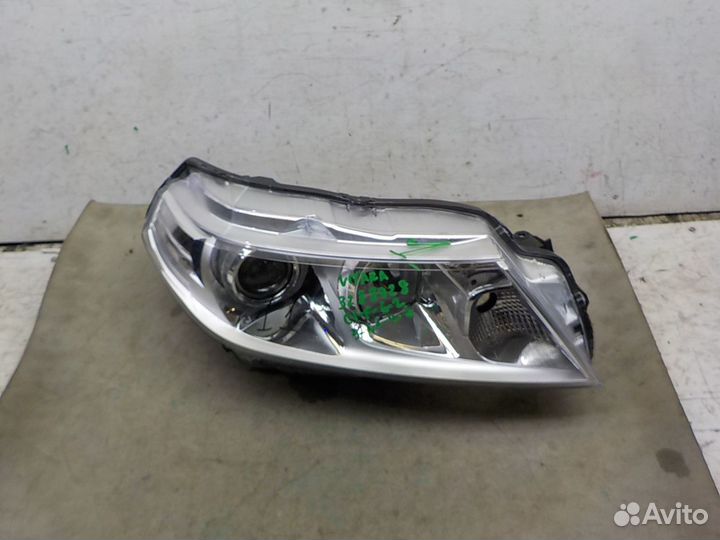 Фара правая на Suzuki Vitara