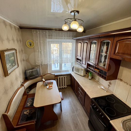 3-к. квартира, 65 м², 2/5 эт.