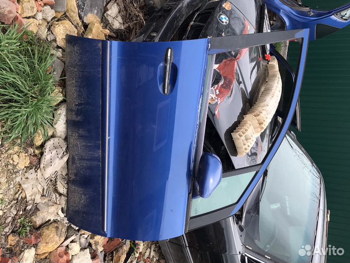 Продаю двери Мерседес а168