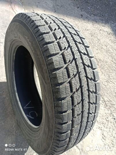 Toyo Observe GSi-5 225/65 R17
