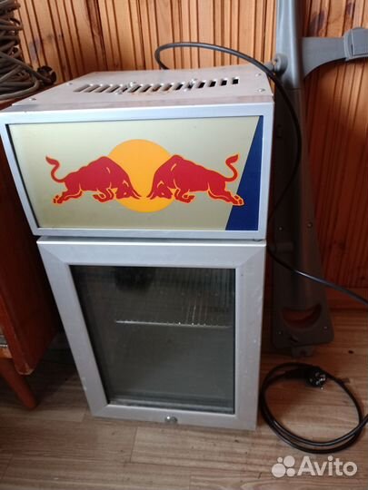 Минихолодильник red bull