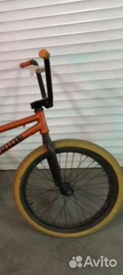 Велосипед BMX трюковой