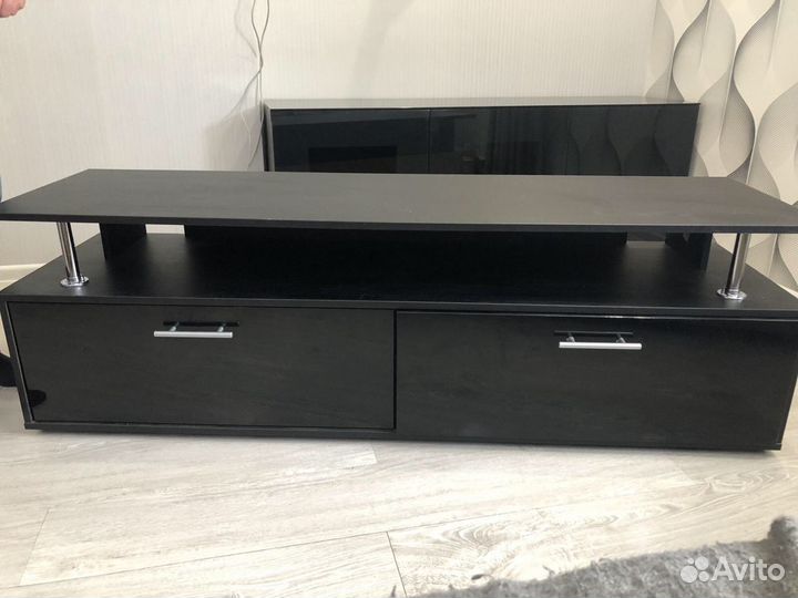 Тумба под телевизор