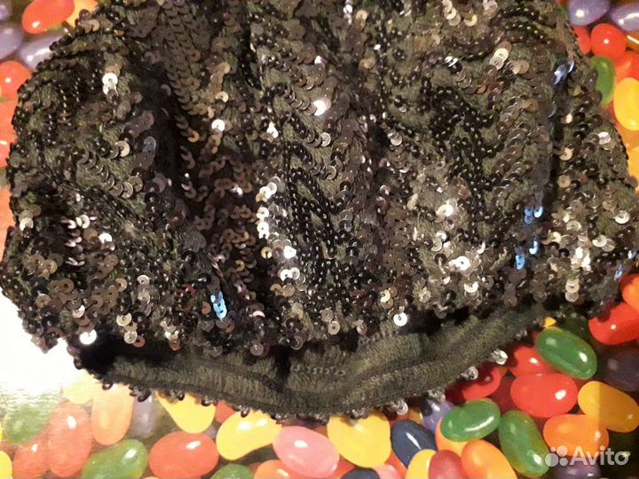 Берет с пайетками