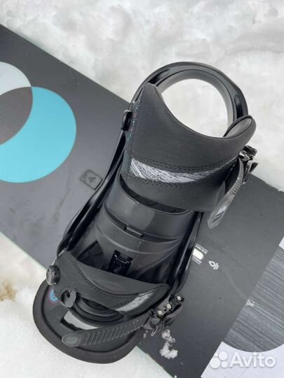 Сноуборд с креплением Custom Smalls