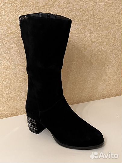 Сапоги женские зимние 36/37 размер