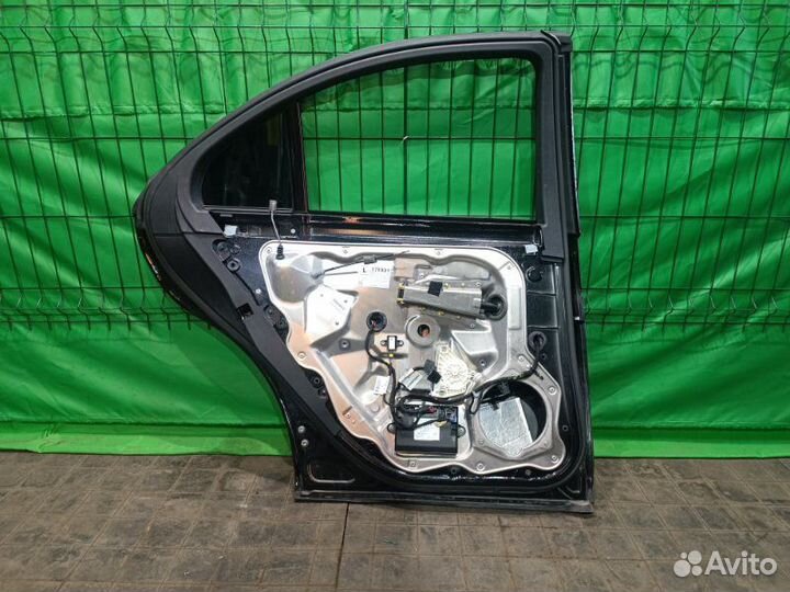 Дверь задняя левая Mercedes Benz S500 W221 273.961