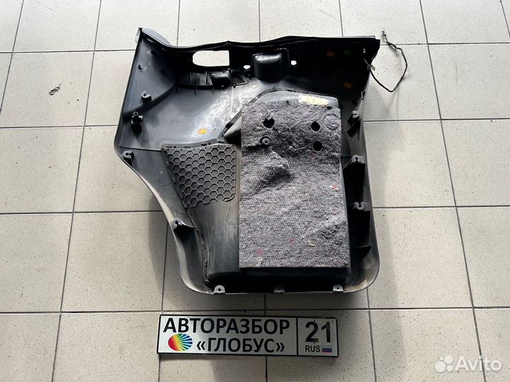 Обшивка двери передняя левая Каравелла Т5