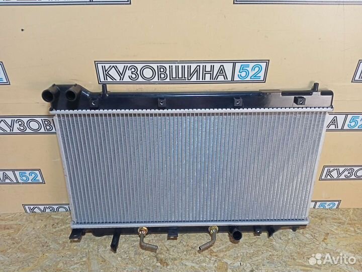 Радиатор охлаждения Honda Fit (03-07г) Jazz AT