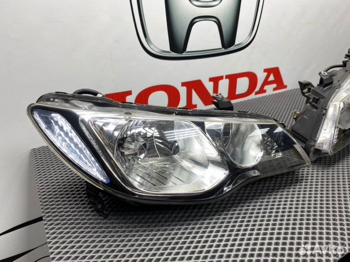 Фары комплект xenon Honda Civic FD(4Д) 2006-2008Гв