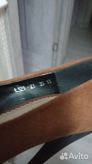 Обувь женская 35