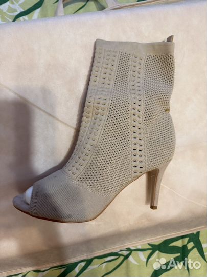 Обувь женская 39 размер