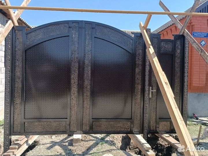 Кованые ворота