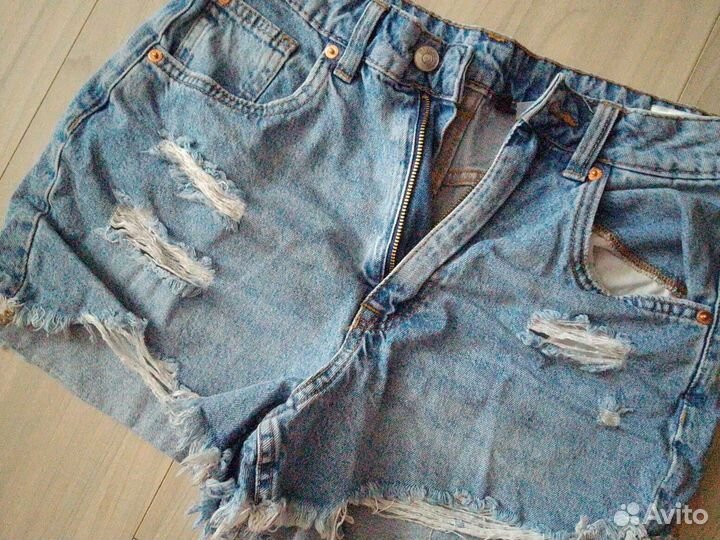 Шорты женские