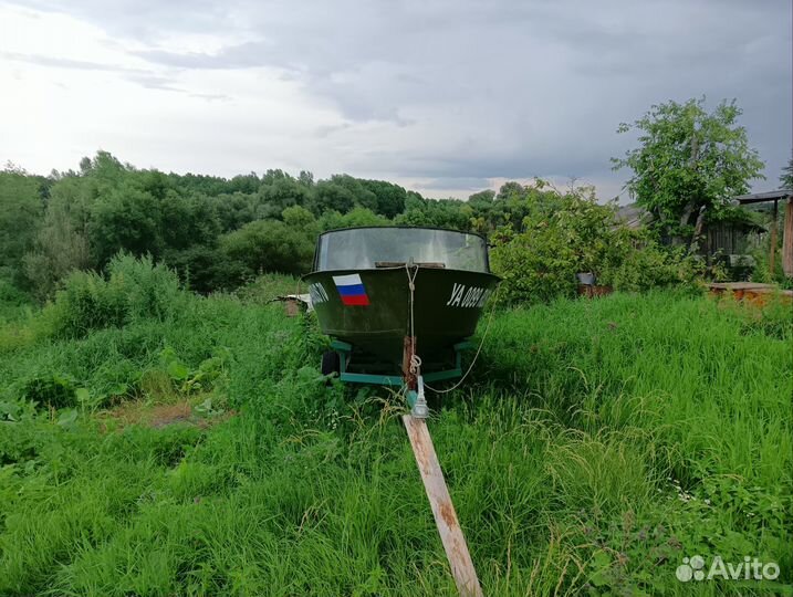 Лодка мкм с мотором