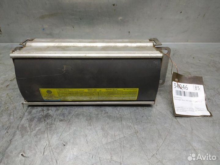 Подушка безопасности пассажирская (в торпедо)